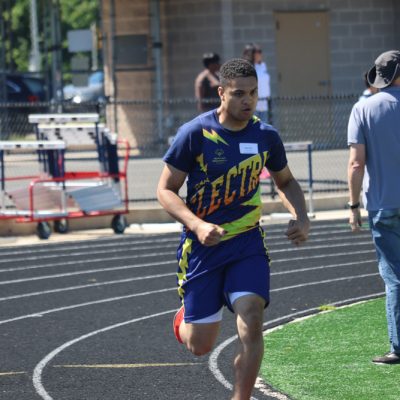 Chantilly Electric athlete running.